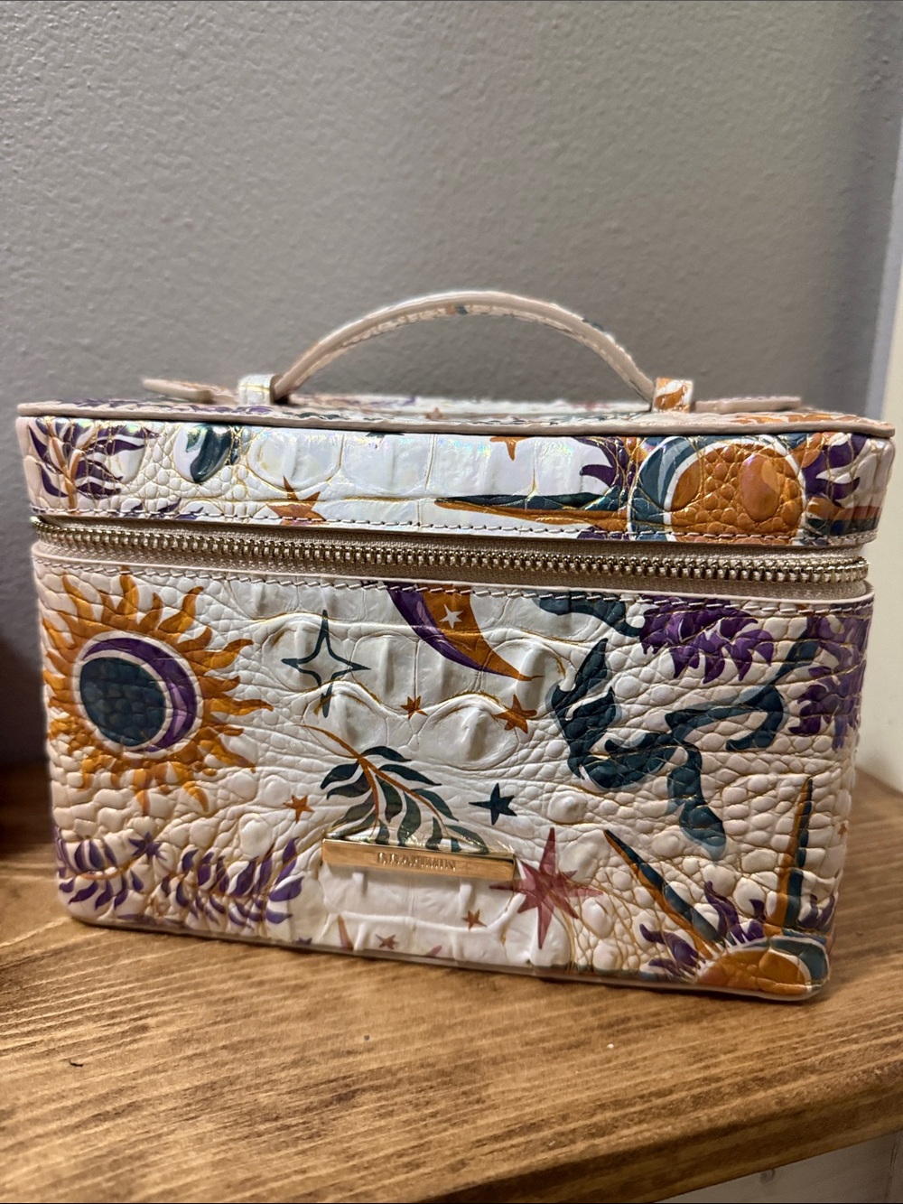 Brahmin Cream Cosmetic Train Case with Gold Hardware; NWT